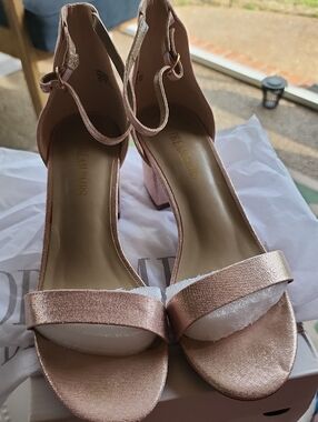 Dream Pairs Metallic Rose Gold Block Heel Sandals with Ankle Strap